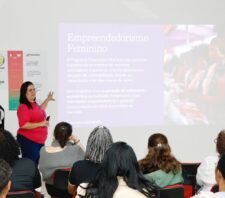 Primeira-dama prestigia lançamento do projeto ‘Desenvolve Mulheres’ na Clariant