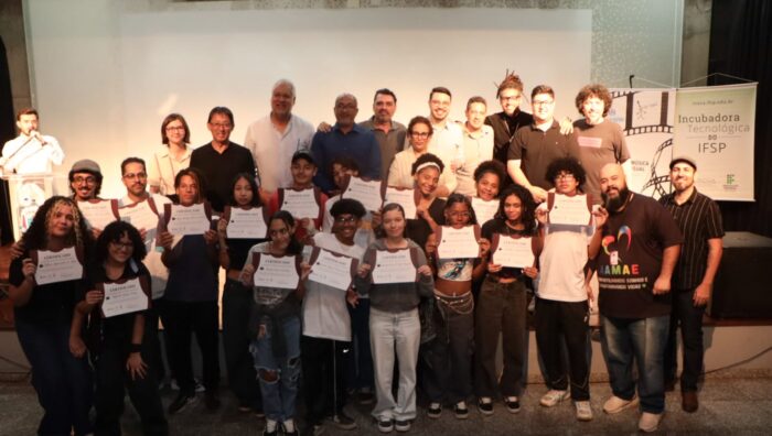 Cerimônia marca encerramento oficial do curso de cinema ‘Tela Aberta’