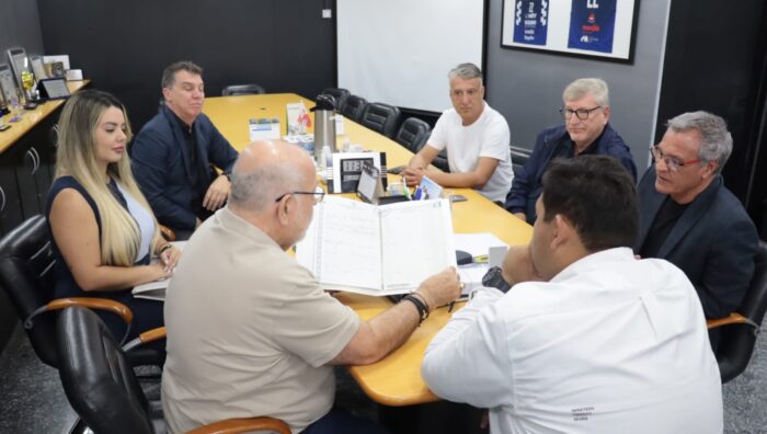 Suzano recebe escritura definitiva do terreno onde está a base da GCM do Casa Branca