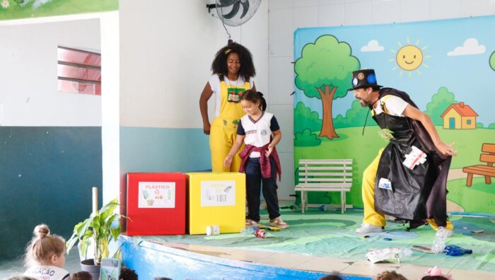 Secretarias de Educação e de Meio Ambiente promovem peça teatral sobre sustentabilidade