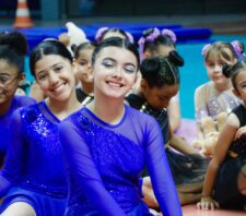 Arena Suzano recebe 800 alunos durante apresentações esportivas