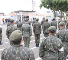 Defesa Civil forma 18ª turma do Nupdec com jovens do Tiro de Guerra