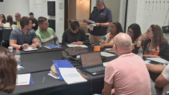 Vigilância Sanitária discute avanços do Plano Municipal de Saúde durante encontro regional