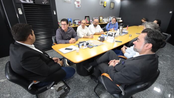 Prefeito de Corumbataí vem a Suzano conhecer ações de urbanismo