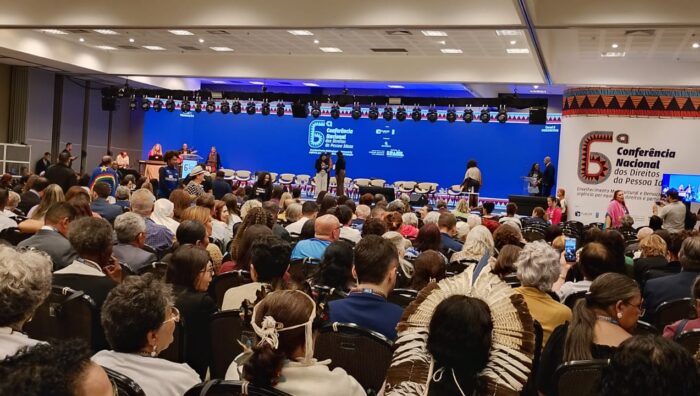 Suzano participa de debates e palestras em congressos de Assistência Social