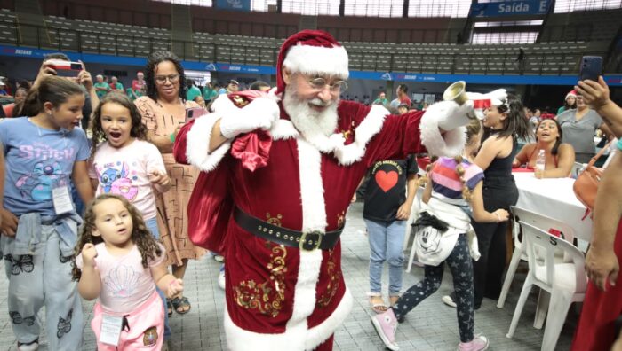 Fundo Social recebe mais de 1,5 mil pessoas durante o ‘Natal Solidário’ na Arena Suzano
