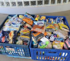 Secretaria de Esportes realiza doação de 160 quilos de alimentos ao Fundo Social