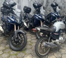 Romo prende homem por conduzir moto irregular e estar sem CNH