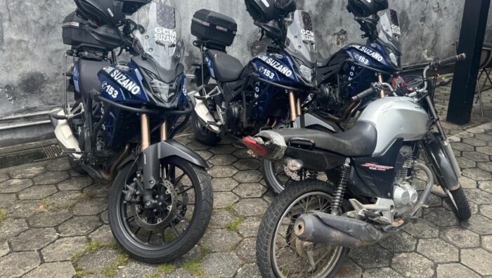 Romo prende homem por conduzir moto irregular e estar sem CNH