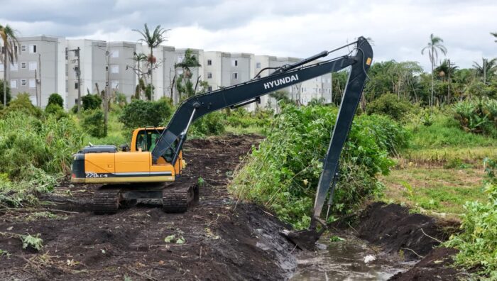 Suzano amplia força-tarefa e já soma mais de 90 toneladas de resíduos retirados