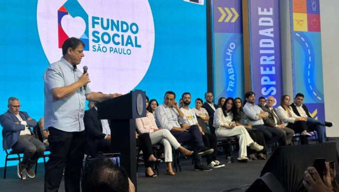 Prefeito e primeira-dama participam da formatura de 61 alunos do ‘Caminho da Capacitação’