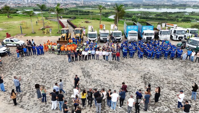 Prefeito lança ‘Megamutirão de Zeladoria’ com 200 trabalhadores e 100 veículos e máquinas
