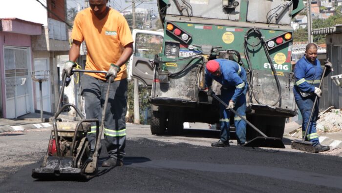 Secretaria de Transporte alcança 27 bairros com a Operação Tapa-Buraco em janeiro