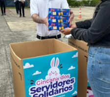 Gincana dos Servidores Solidários arrecada 5.392 caixas de chocolate para crianças em Suzano