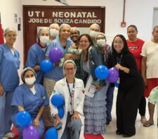 Bebê recebe alta no HMS após ficar mais de um mês na UTI Neonatal