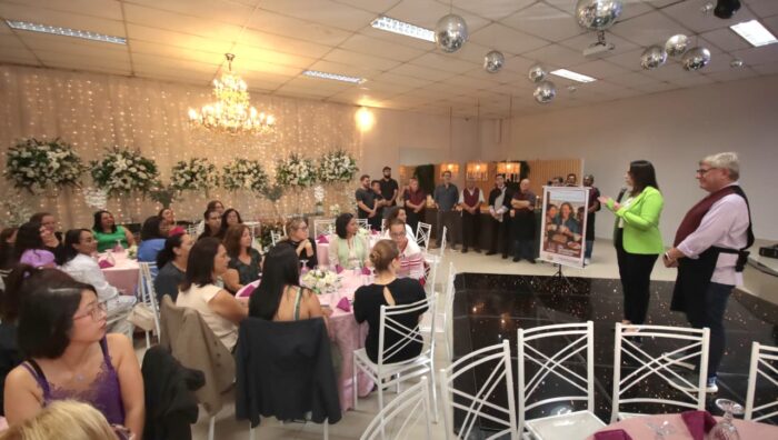 Servidoras da Secretaria de Manutenção são homenageadas com café da manhã