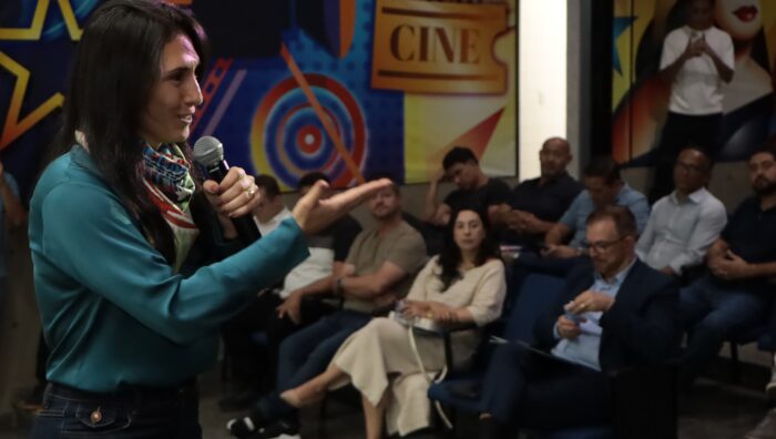 Secretária estadual visita Suzano e reforça compromisso com desassoreamento de rios