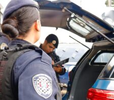 Romo prende dupla de mulheres acusadas de roubar idosa no centro de Suzano