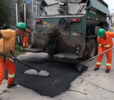 Suzano amplia ‘Tapa-Buraco’ com quatro caminhões e prevê até 1,2 mil reparos por mês