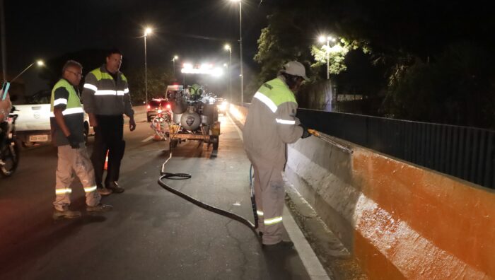 Transporte conclui pintura do viaduto Ryu Mizuno e repetirá serviço no Leon Feffer