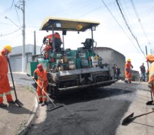 Prefeitura avança em plano de pavimentação na Vila Fátima com requalificação da rua São Marcos