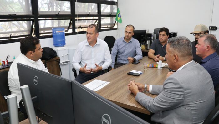 Prefeito se reúne com representantes da SSP para alinhar implantação do Baep
