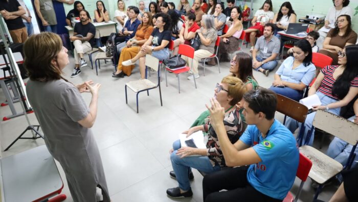Planejamento Urbano realiza encontro com professores para programa ‘Bairros + Completos’