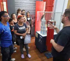 Suzano celebra Dia Nacional da Libras com evento e curso para servidores