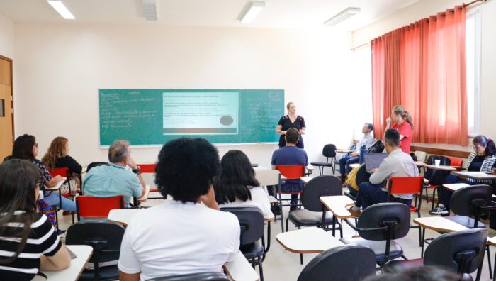 Servidores debatem políticas para pessoas em situação de rua durante seminário