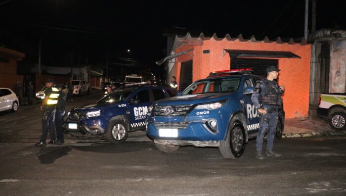 ‘Operação Cidade e Ordem’ fecha três estabelecimentos e prende motorista por embriaguez