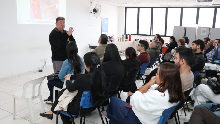 Saúde capacita médicos para reforçar cuidados com o sistema auditivo dos pacientes