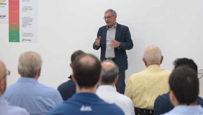 Prefeito e secretário apresentam Cadeia Produtiva Local em novo encontro com empresários