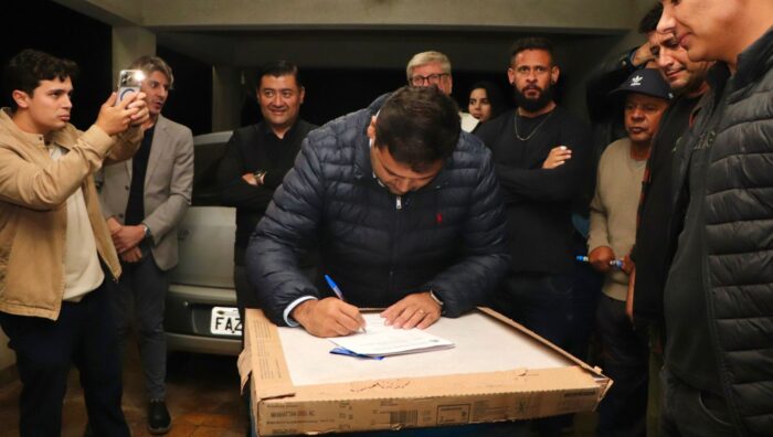 Ordem de serviço oficializa início da pavimentação asfáltica no Parque Heroísmo