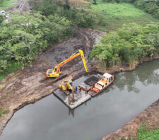 Desassoreamento do rio Guaió avança e conclusão é antecipada para junho