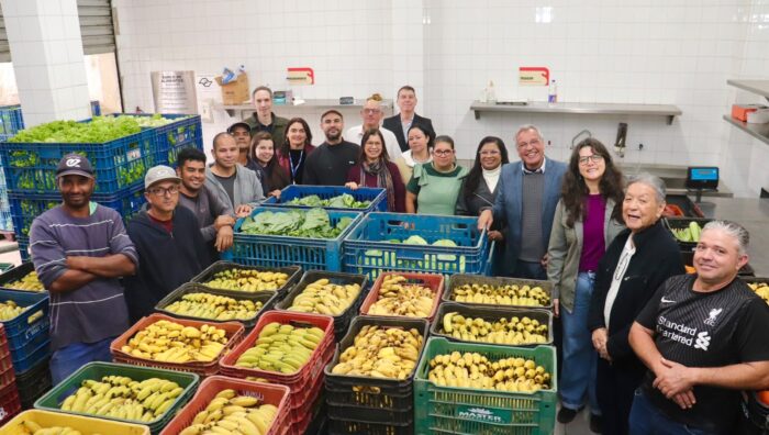 Secretário acompanha visita de representante de programa federal de segurança alimentar