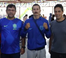 Atleta de Suzano é destaque em competições de kickboxing