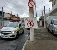 Vias paralelas à avenida Roberto Simonsen passam a ser de mão única no Jardim dos Ipês