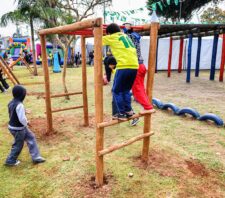 Praça revitalizada no Ramal São José é entregue à população