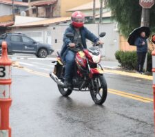 Transporte prepara vias do Parque Santa Rosa para exames práticos de moto do Detran