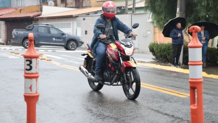 Transporte prepara vias do Parque Santa Rosa para exames práticos de moto do Detran