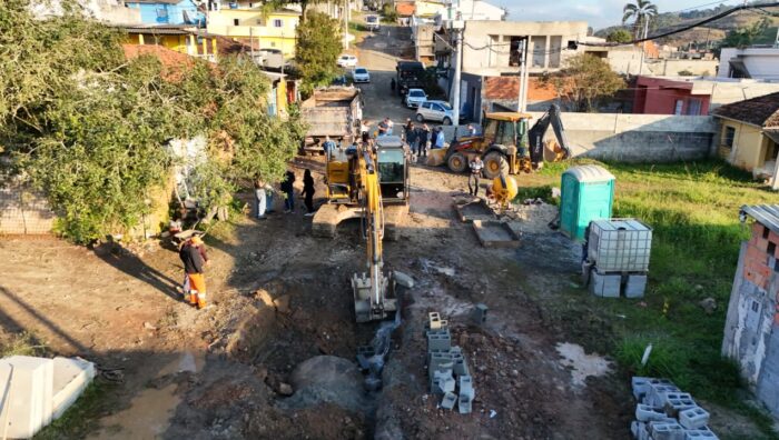 Infraestrutura viária no Parque Heroísmo chega à fase de instalação de redes de drenagem