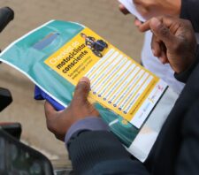 Transporte realiza ‘Pit Stop Educativo’ para conscientizar motociclistas no trânsito