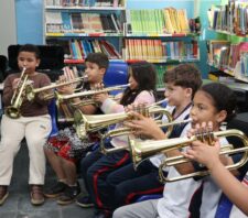 Projeto musical oferece novos aprendizados às crianças da rede suzanense de ensino
