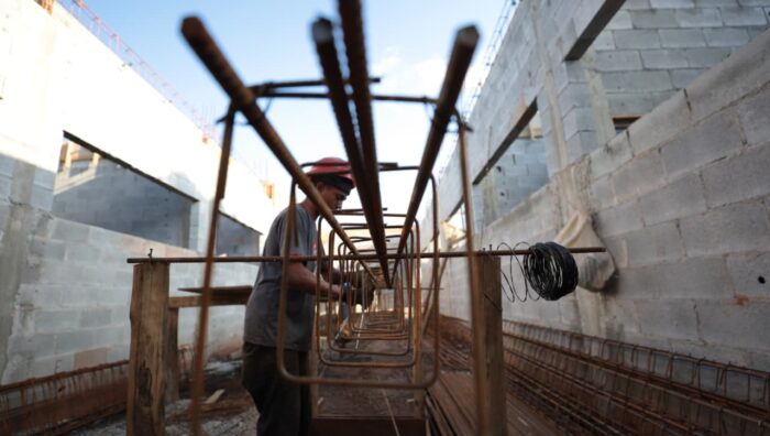 Obras da UPA de Palmeiras estão na etapa de concretagem de laje com 35% de execução