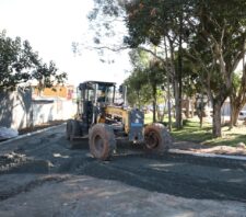 Obras no Jardim Amazonas e Vila Real Santista avançam com implantação de guias e sarjetas