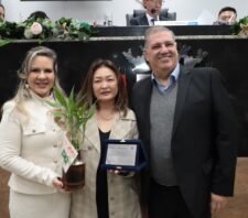 Prefeito e servidores nikkeis são homenageados em sessão solene pelos 118 anos da Imigração Japonesa