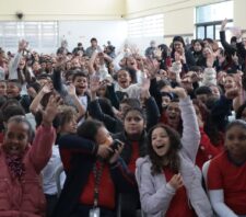 Secretaria de Educação e Polícia Militar realizam formatura de mais de 650 alunos no Proerd