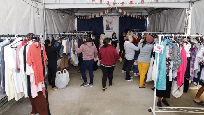 Fundo Social arrecada 180 mil peças de roupas e atende 4 mil famílias de janeiro a junho