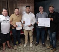 Pavimentação chega a ruas do Jardim Recanto Feliz, Vila Júlia e Parque Mirim
